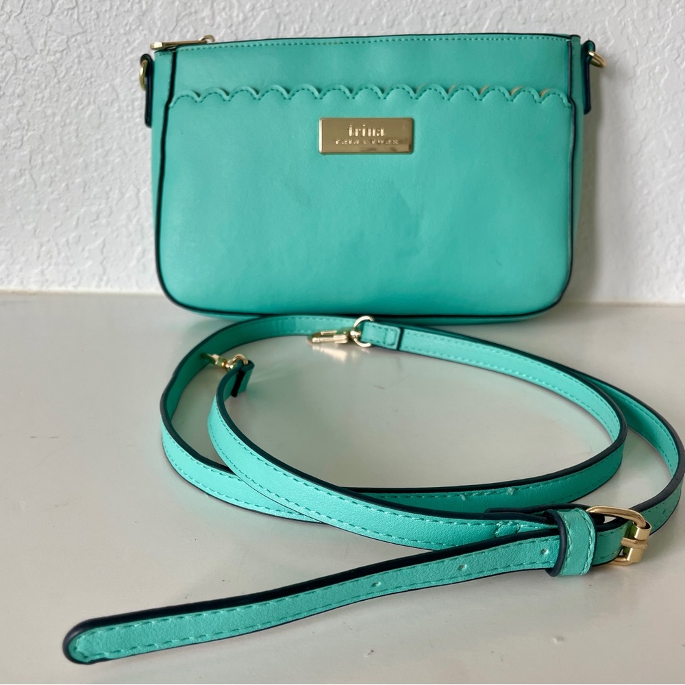 👛TRINA TURK TEAL CROSSBODY✨